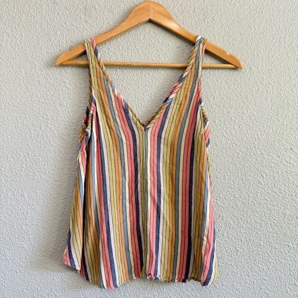 O'Neill‎ Tank Top Size Small EUC V-neck - Picture 1 of 4